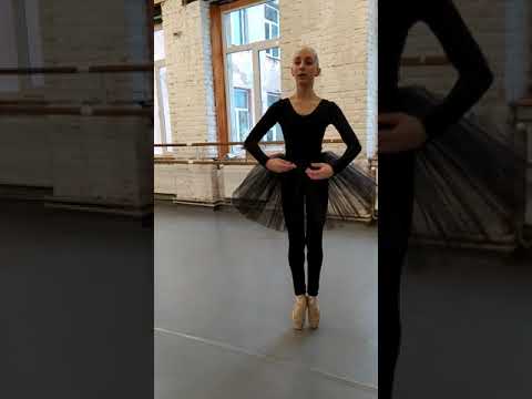 Delib Coppelia Doll variation. @Marichkaballet