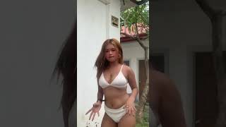 Ms Gelay Izz tiktok short be like...