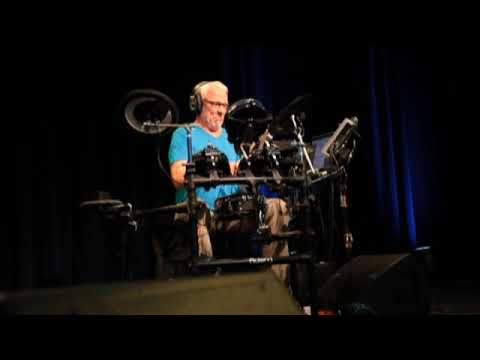 Pas de trois - Correlations in concert - Ashra (2012)