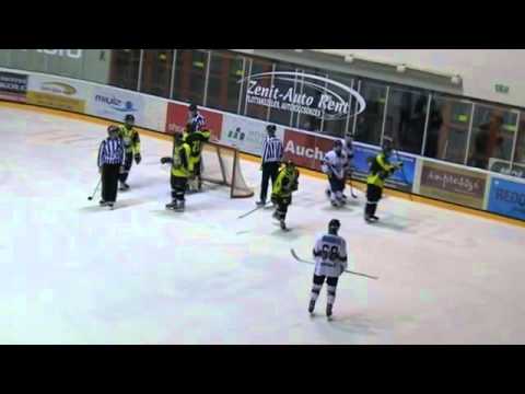 Miskolci Jegesmedvék-ifj Ocskay Gábor JA  U18 (2015.12.03.)