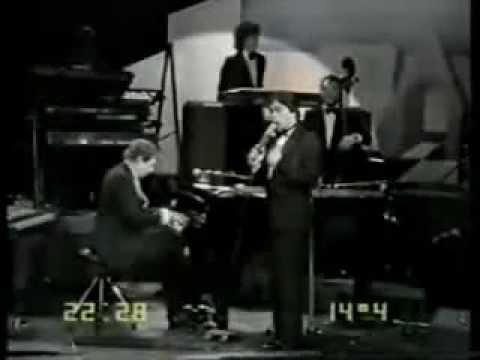 Daniel Cortes y Mariano Mores - Uno. Tangocity.com