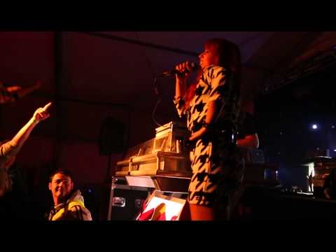 2 Fabiola feat. Loredana - She's After My Piano @ BOTSAUTO TD VUB 19-03-2013