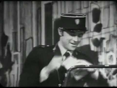 Johnny Hallyday  -  Les contraventions ( & Sacha Distel et Aldo Maccione )( Sacha Show )