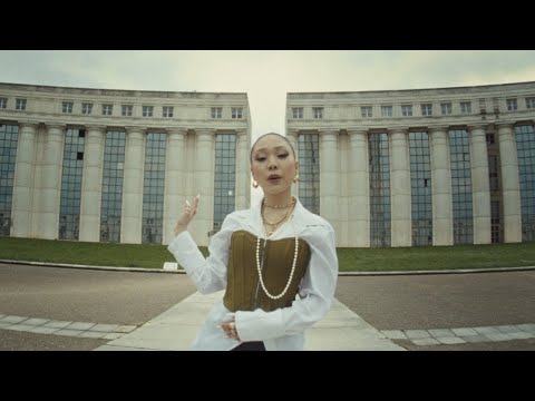 mademoiselle lou - ÇA TIRE (Clip officiel)