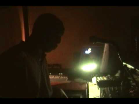 GO DJ J BONE NEW GUGGI MANE