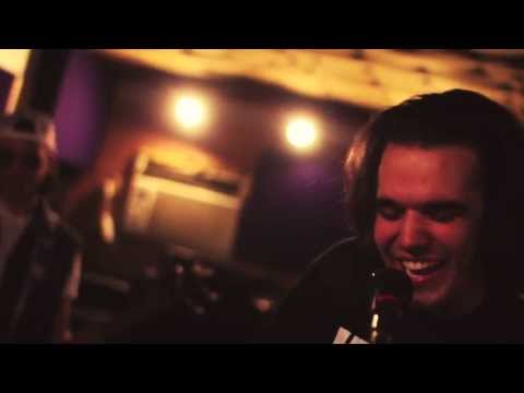 She Can Get It (Tho) - Going Green Feat. Freekstile