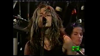 Download lagu L7 - Pretend we're dead (LIVE Florence 1992) mp3