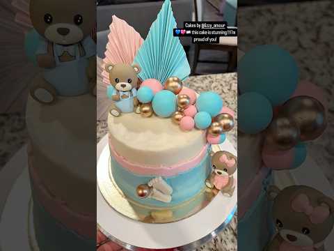 Gender Reveal Cake: Boy or Girl? 💖💙#cakedecorating  #genderreveal