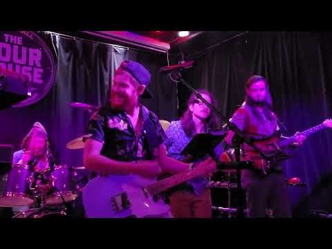 Sons of Paradise perform "Motions" (live) at The Pour House (November 2022)
