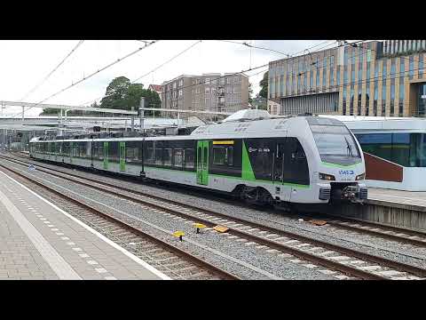 RE 19 VIAS Stadler Flirt(Arnhem Centraal-Emmerich-Düsseldorf Hbf)Treinstel 2302(24 Juni 2024).