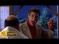 Jim Carrey beat up waiters and ripped out a chef's heart / Dumb and Dumber (1994)