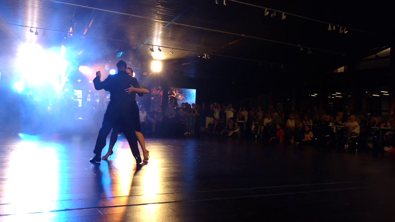 Corina de la Rosa y Alejandro Andrián en el CCK. (29-Abri-17) 3/3