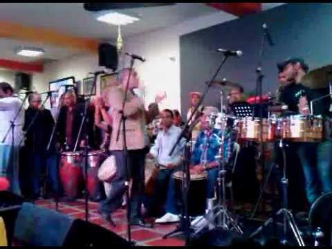 HAPPY GAITA 2013 - "INTRO  & DALE SABROSO"