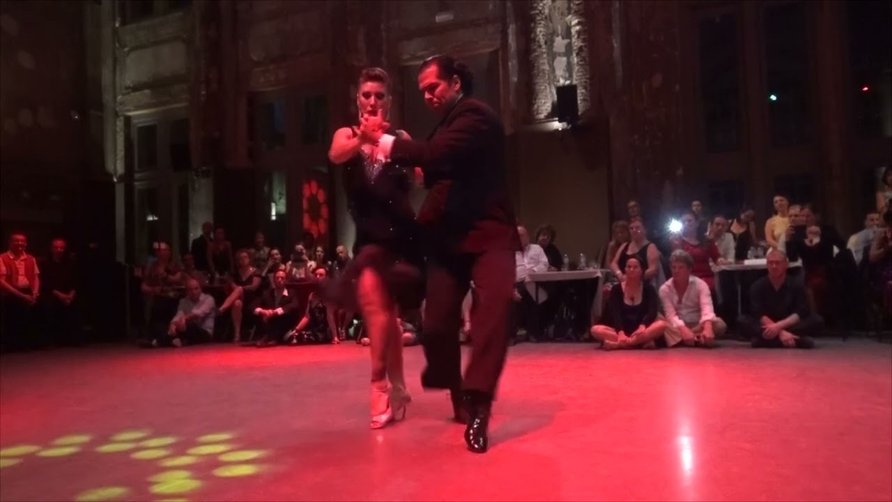 Video thumbnail for Mariana Montes & Sebastian Arce: "La mariposa" @ Antwerp Tango Festival 2019