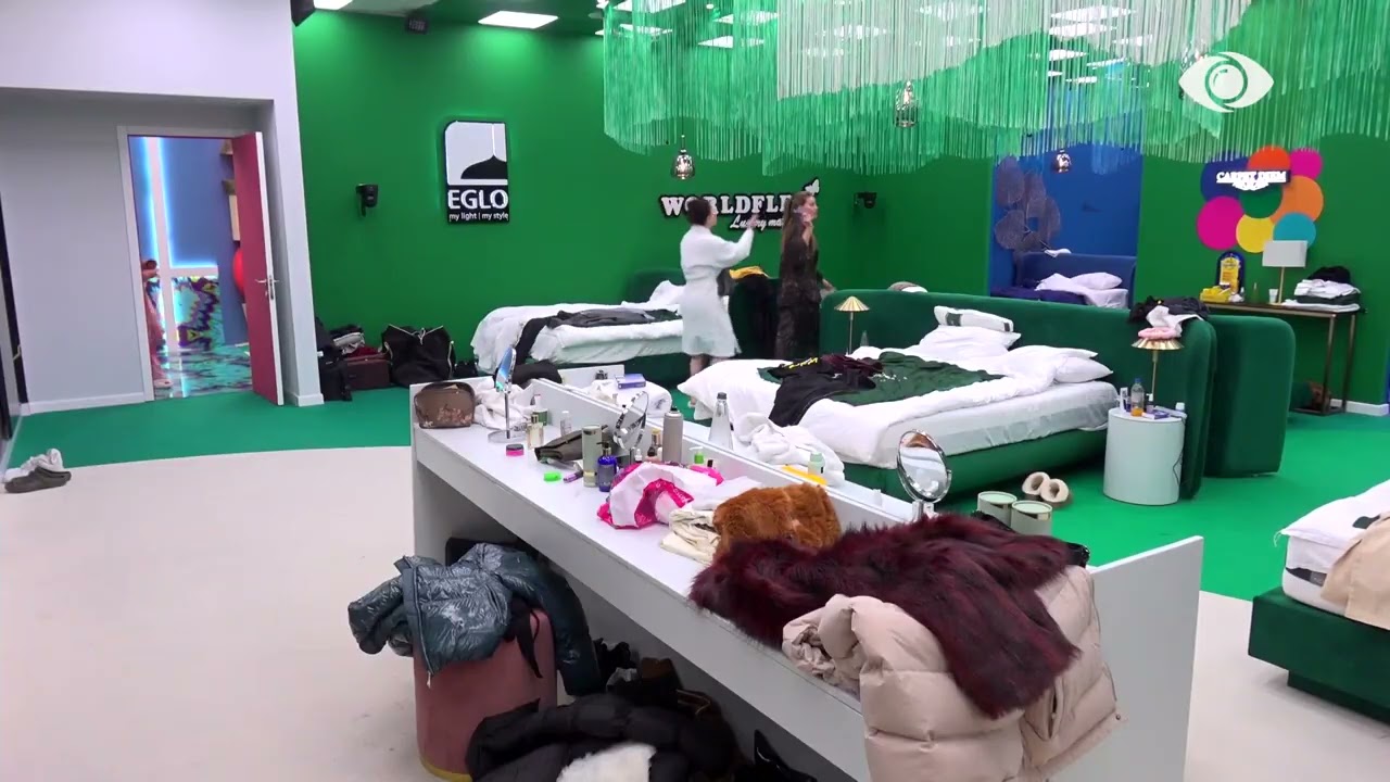 “Çfarë ke me Loredanën ti?”/ Rozana debaton me Valbonën: Ke qarë për të gjithë burrat në këtë shtëpi