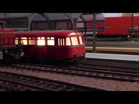 Marco's Modellbahn Teil 7 - Bahnsteige und Sonstiges