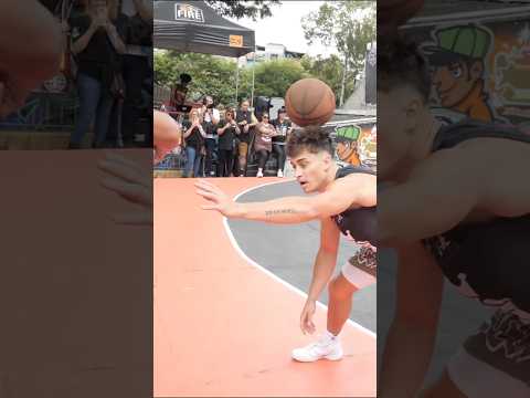 A lot can happen in 30s of basketball 😂 #basketball #streetball #shorts