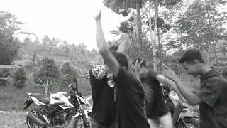 Download lagu Plesetan nama nama sepeda motor. mp3