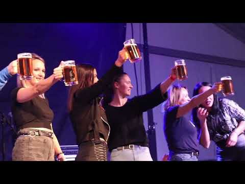 Novosadski Oktoberfest 2023 - Takmičenje u držanju krigle (prvi dan)