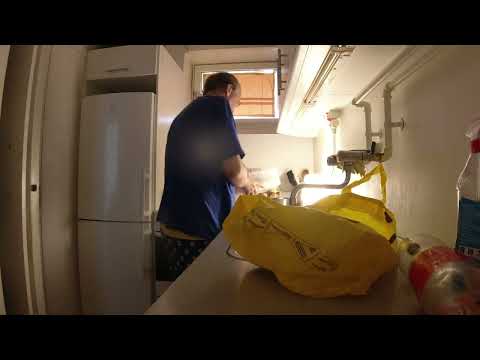 MongoTV_11044 - Min Frokost - RUGBRØD Med LEVERPOSTEJ Med RISTET LØG og RØDBEDER