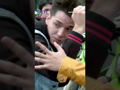 DITANTANG BY 1!! Boy Lawan Tristan Di Jalanan #shorts #NgeShortsBareng #BalikpapanSudah