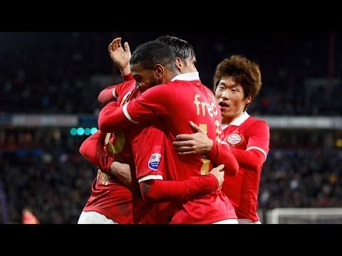 PSV glibbert en glijdt naar overwinning