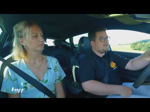 Video Thumbnail: Spritztour mit Chris Tall: Der Comedy-Star spricht über den Erfolg und genervte Freunde!