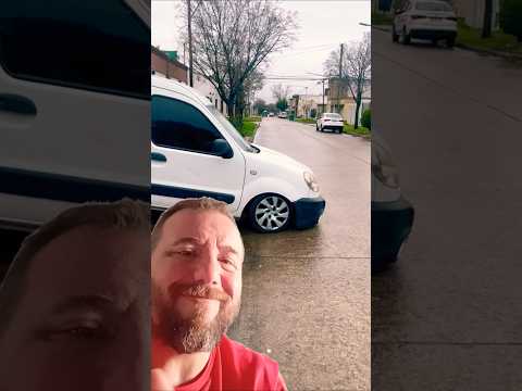 Kangoo rebaixada #fretebras #freteiro #fretefixo #entregas #caminhoneiro #motoristadeaplicativos