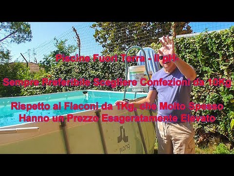 Parassiti in aringa pericolosa per la persona In una gola di sentimento di vermi