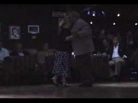  Cacho  and  Raquel  are  dancing  to  the  tango  "  El Acomodo  "