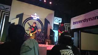 Happy Three Friends - Single Since Birth