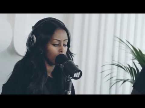 Amr Ft. Cherrie & Keya - Vi 2 (Live @ East FM)