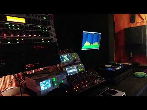 KNEE DEEP    LATIN DELUXE