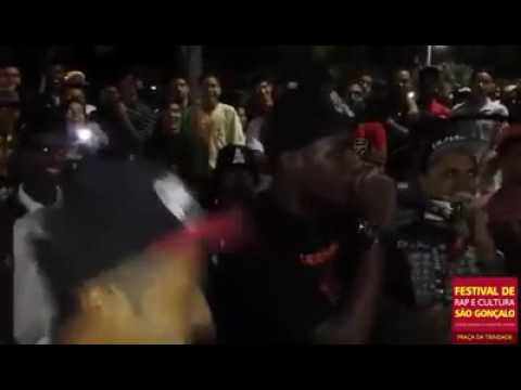 MC Orochi e pele numa dupla, olha a humilhação kkkkkk