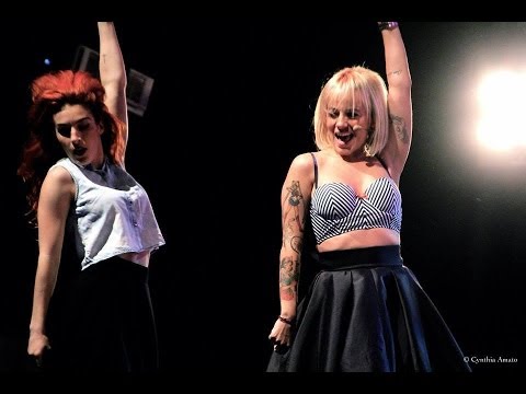 ALIZÉE - ALCALINE (NEW SONG) KISS FM LIVE 2014 - LE CONCERT