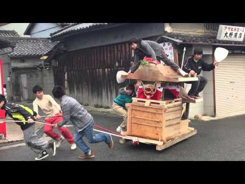 大阪 手作り遊具横転 挟まれて９歳男児死亡 父親と路上で遊び中 台車の上に木枠を設置した遊具 岸和田市南上町 Youtube動画 25本 画像 37枚