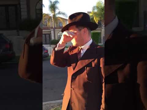 The easy way to shape an open crown fedora #hatshaping #hatcare #artdecola