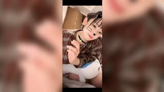 ワンピースがめっちゃ似合ってる可愛い白の子