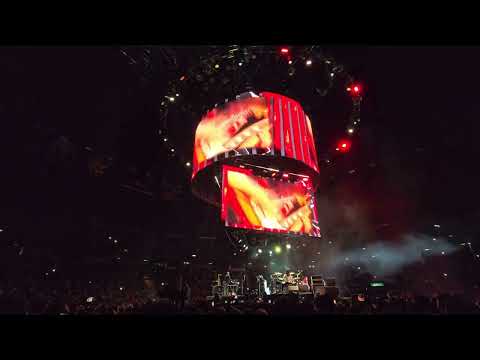 No dejes que... y Afuera versión extendida donde Saúl rompe su guitarra #saulhernandez #guitarrarota