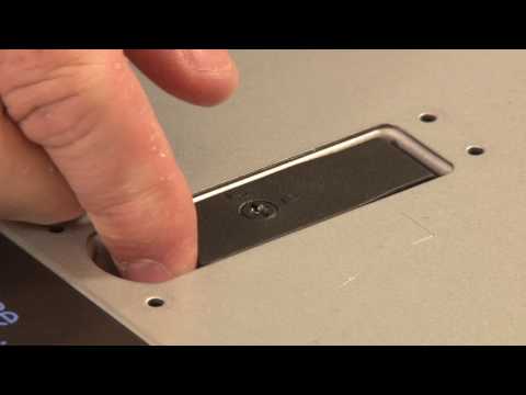 Lenovo ThinkSystem SR650 removing a LOM adapter air baffle