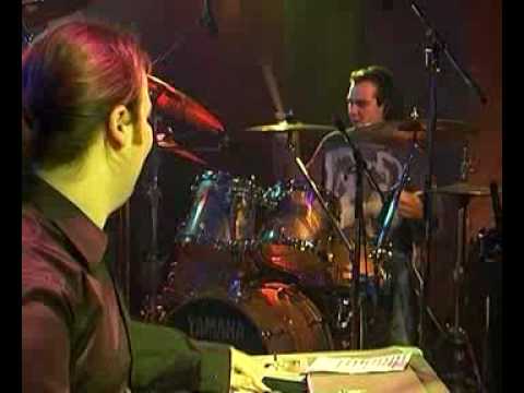 BEST DRUM SOLO ON GROOVESTIX - GARO TAVITJAN (Garo jr)