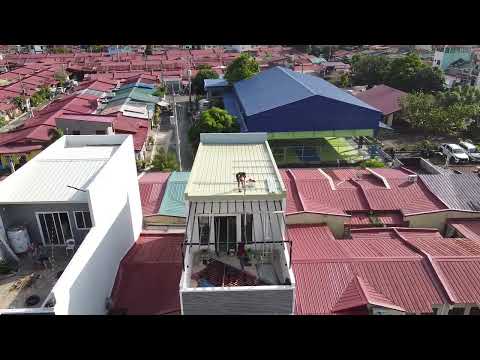 110825 Dronie Rails2