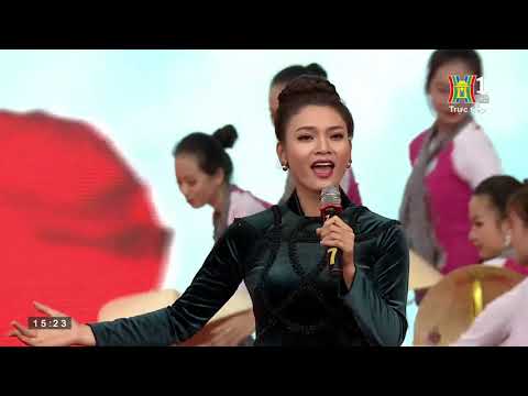 Thể hiện bởi Phạm Phương Thảo