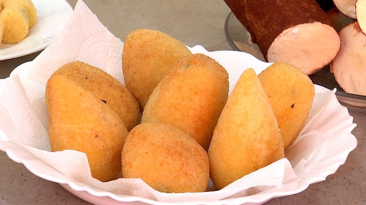 COXINHA COM MASSA DE MANDIOCA