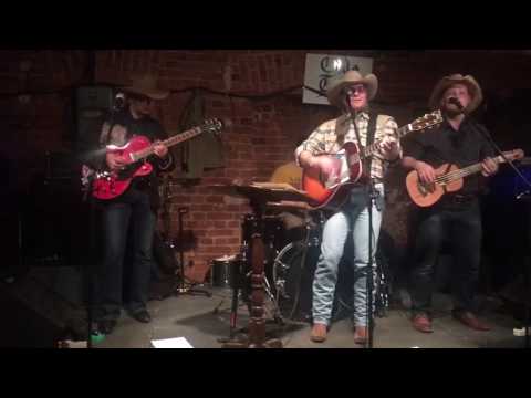 The Traveller Твои Друзья Алкоголики/Taken and Driven Away