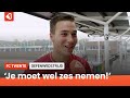 90 minuten voor Carel Eiting in oefenduel: 'Iedereen wil spelen, maar belangrijkste is het team'
