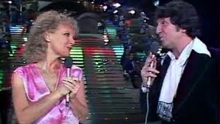 Mouloudji et Petula Clark - Un jour tu verras (1977)