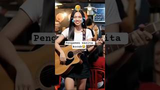 Download lagu Virall‼️ Pengamen wanita cantik bikin ngakak yang lagi ngopi‼️ #shorts #wanita #ngakak mp3