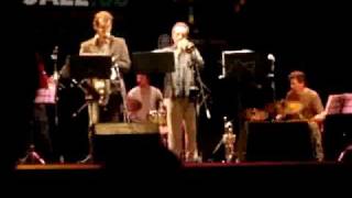 Guillermo Klein música de Cuchi Leguizamón 13/13 - Zamba del laurel