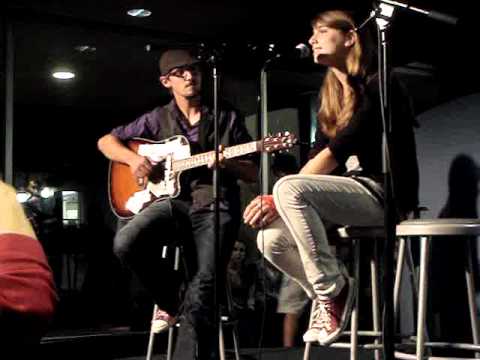 091510 OPEN MIC NIGHT TABLER STONY BROOK UNIVERSITY